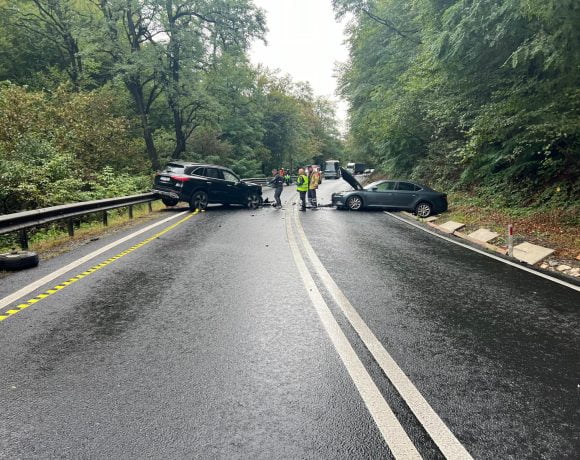 Accident pe DN 1, la Hula Bradului (Sibiu). Un cetățean străin a adormit la volan - FOTO