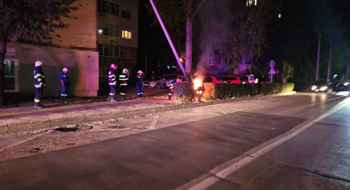 Panică pe o stradă din Alba Iulia! Pompierii au intervenit rapid - FOTO