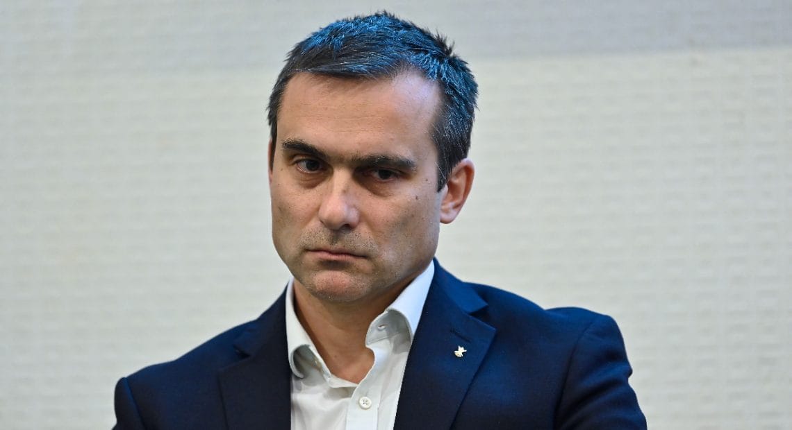 Allen Coliban spune ADIO funcției de primar al Brașovului: ”Las peste 100 de proiecte foarte importante pentru comunitate”