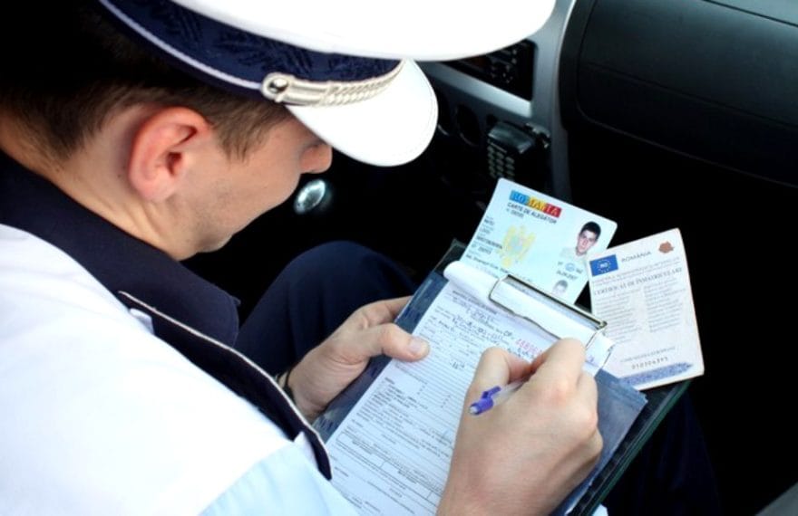 Plâng șoferii în Maramureș, după ce a ”plouat” cu amenzi. Mulți au rămas pietoni