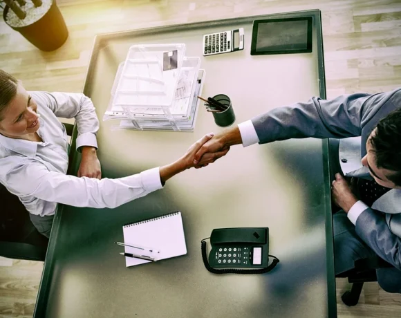 Patron român: ”Din 7 angajate chemate la interviu, ajunge una. Cele care vin la lucru, stau o zi sau două și pleacă”