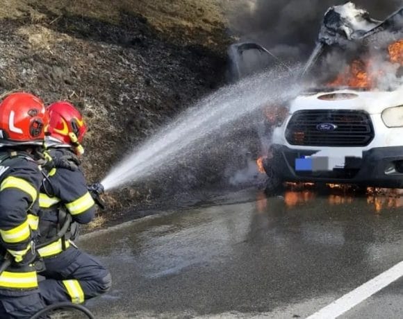 Incendiu la o mașină din Alba Iulia