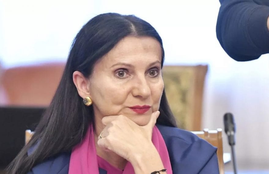 Percheziții la locuința Sorinei Pintea, în Marmureș: Soțul fostului ministru al Sănătății, vizat într-un dosar de fraudă de 2 milioane de euro