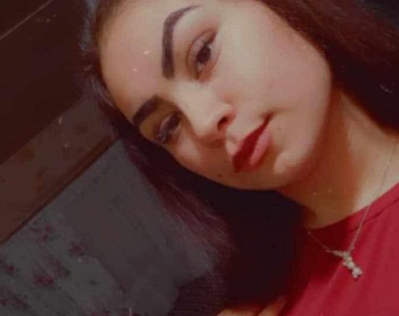 O fată frumoasă foc a dispărut din Alba! E căutată de familie și de poliție - FOTO