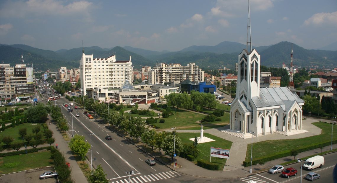 Băimăreancă câștigă peste 63.000 lei în proces cu Primăria Baia Mare după accident provocat de starea proastă a străzii