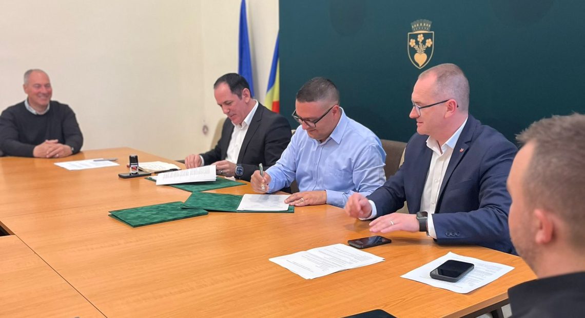 Primăria Miercurea-Ciuc a semnat contractul de achiziție a zece autobuze electrice