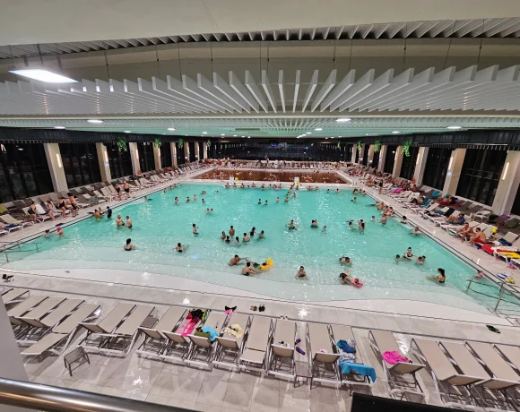 Turistă din Republica Moldova: ”Băile Sărate din Ocna Mureș - mai bine decât în Ungaria”