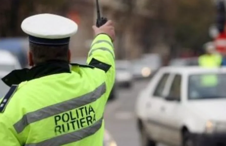 Pietre căzute pe drum între Laz și Căpâlna, județul Alba