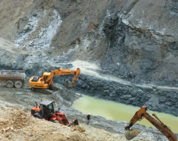 Statul român lansează licitație pentru explorarea zăcămintelor de cupru și aur din Bistrița‑Năsăud