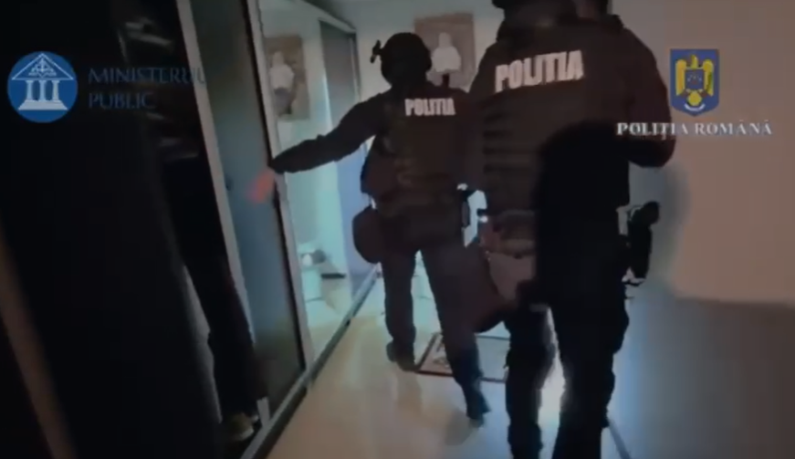 Fals funcționar public reținut la Bistrița Năsăud, după ce a luat bani ca să recupereze un permis de conducere