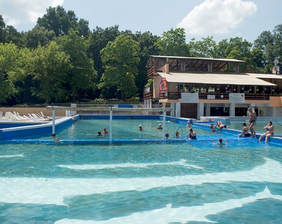 Top cele mai ieftine ștranduri cu apă termală din Ardeal. Sunt tot mai puține locații la așa PREȚ