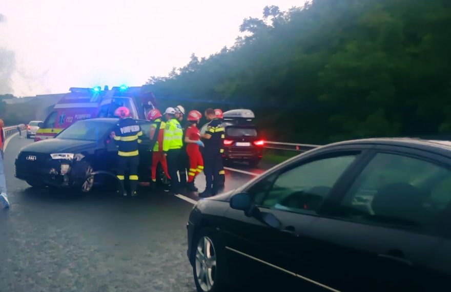 Accident pe autostrada A1, între Șoimuș și Ilia - FOTO