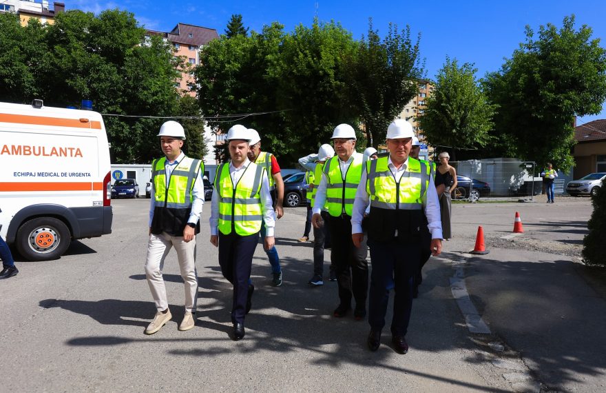 Bravo, Bistrița! Spitalul Județean prinde contur: chirurgie robotică, autonomie energetică și investiții pentru sănătate