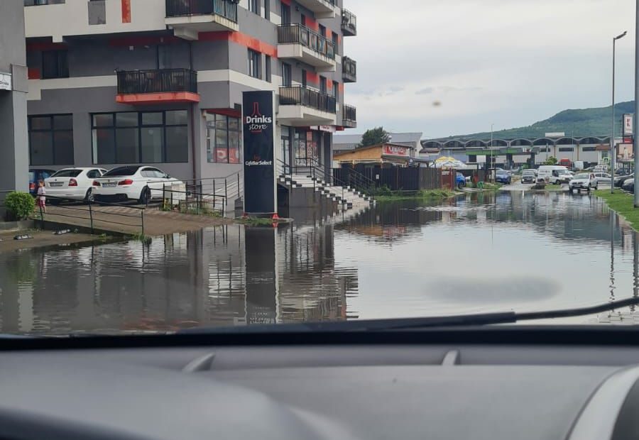 Bistrița navigabilă, în zona Kaufland - ”Administrația este absolut impotentă în fața oricărei ploi” - FOTO