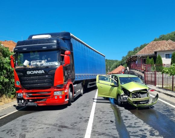 Hunedoara - Accident grav la Vălișoara, cu trei persoane rănite - FOTO
