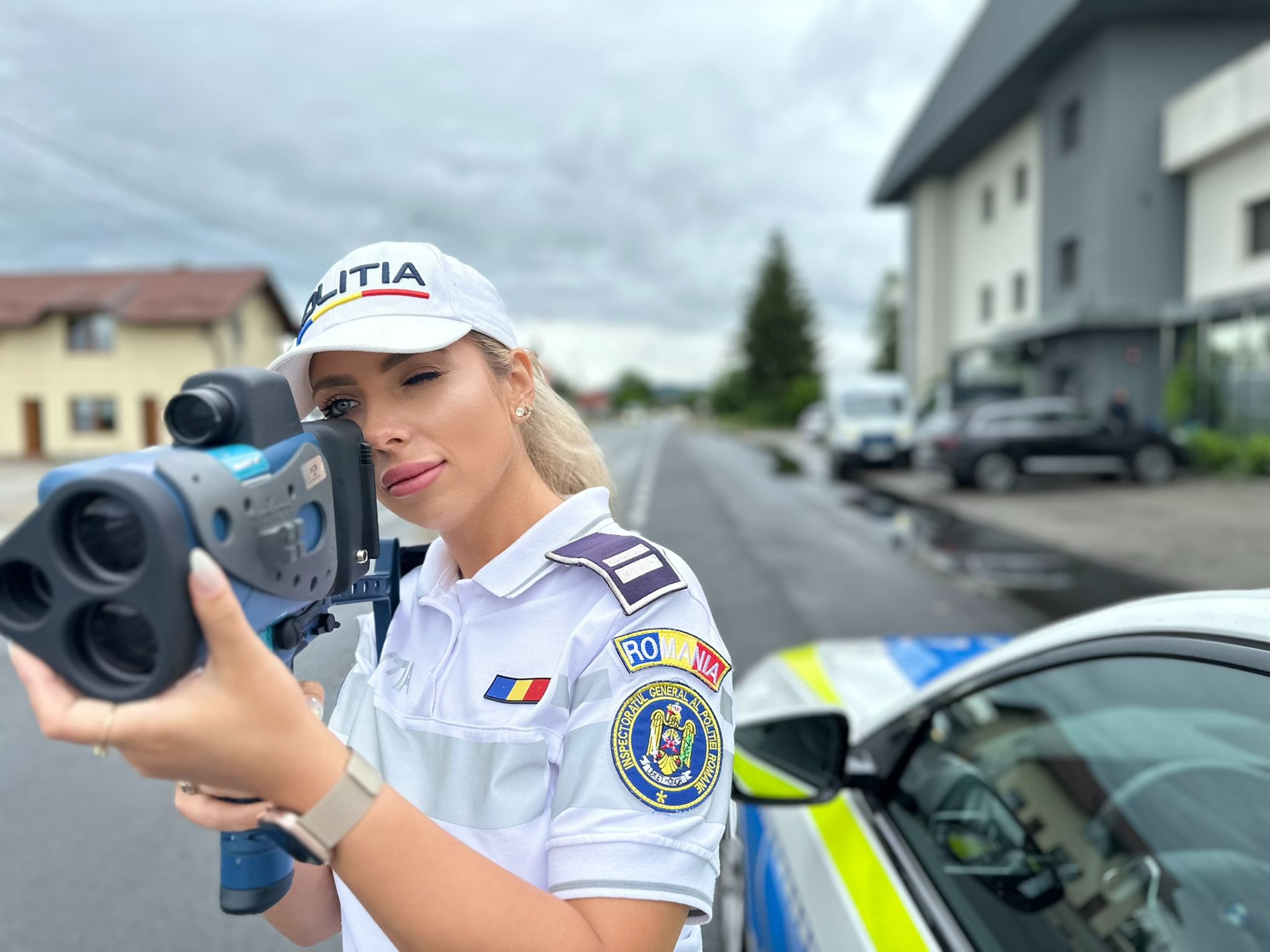 ”Artileria” grea scoasă de polițiștii din Hunedoara pe drumuri. Cu așa polițistă tot să te întâlnești - FOTO