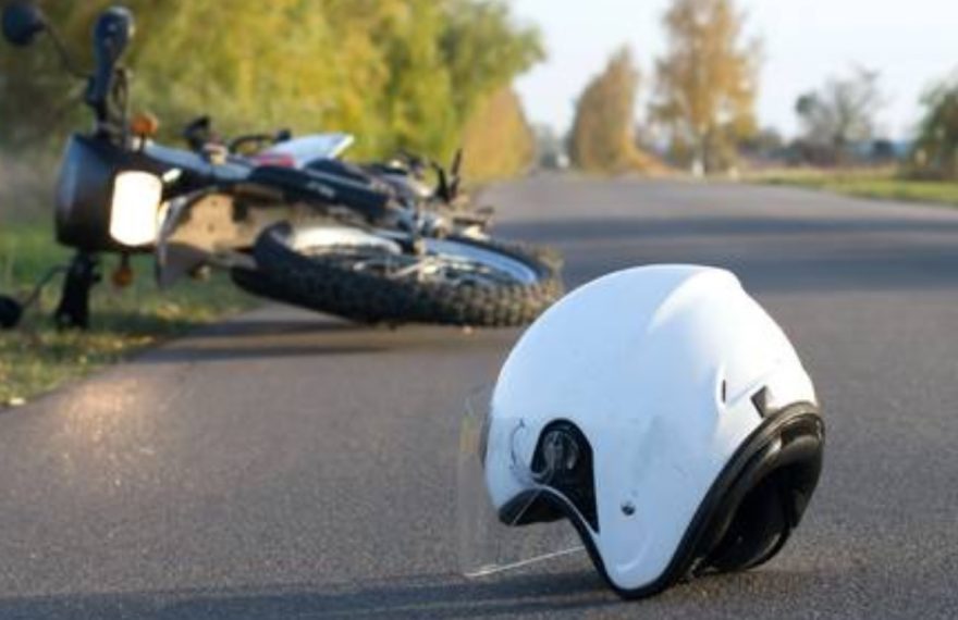 Accident pe DN1 la Arpașu de Jos – motociclist rănit, transportat la spital