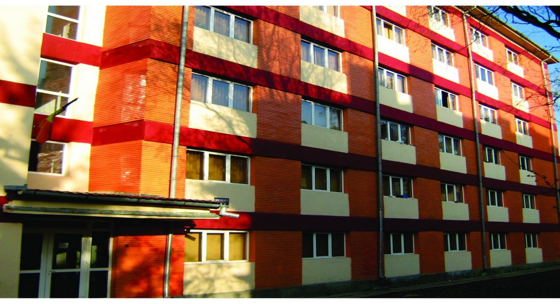 Un bărbat a fost găsit mort în căminul Universității din Petroșani