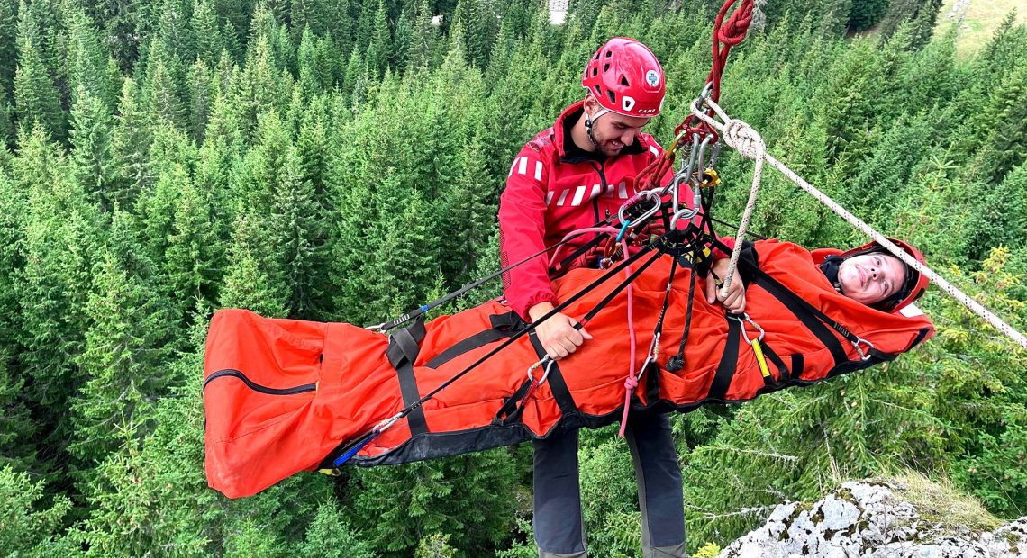 Salvamont Mureș funcționează cu doar 20% din personalul necesar, dar menține capacitatea de intervenție cu ajutorul voluntarilor