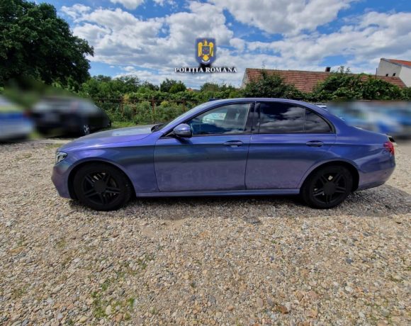 Mașină furată din Germania, confiscată la Alba - VIDEO