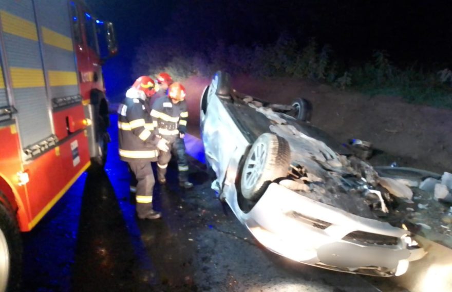 Accident în Bistrița-Năsăud, în Orheiu Bistriței. Șoferul s-a dat peste cap