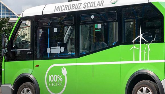 Gratuități extinse pentru transportul public din Miercurea-Ciuc: Elevii, familiile numeroase și pensionarii cu venituri mici vor circula gratuit