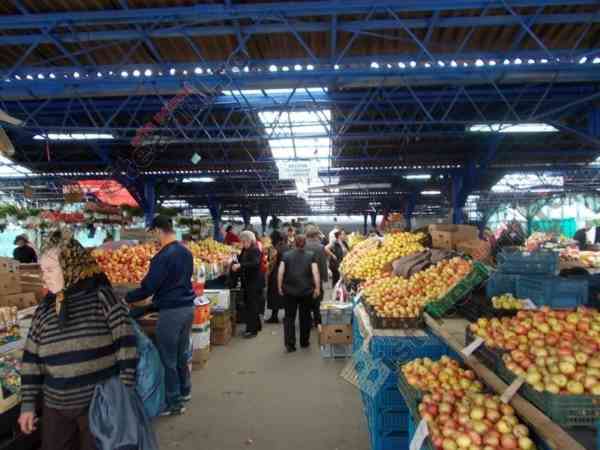 Spăgi grele la cei care administrează piețele agroalimentare din Bistrița? Ce mafie a descoperit primarul Lazany