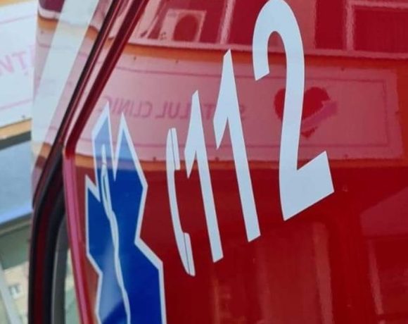 Accident grav pe DJ 127, la Abrud: Autocamion răsturnat într-o vale adâncă. Șoferul ar fi murit