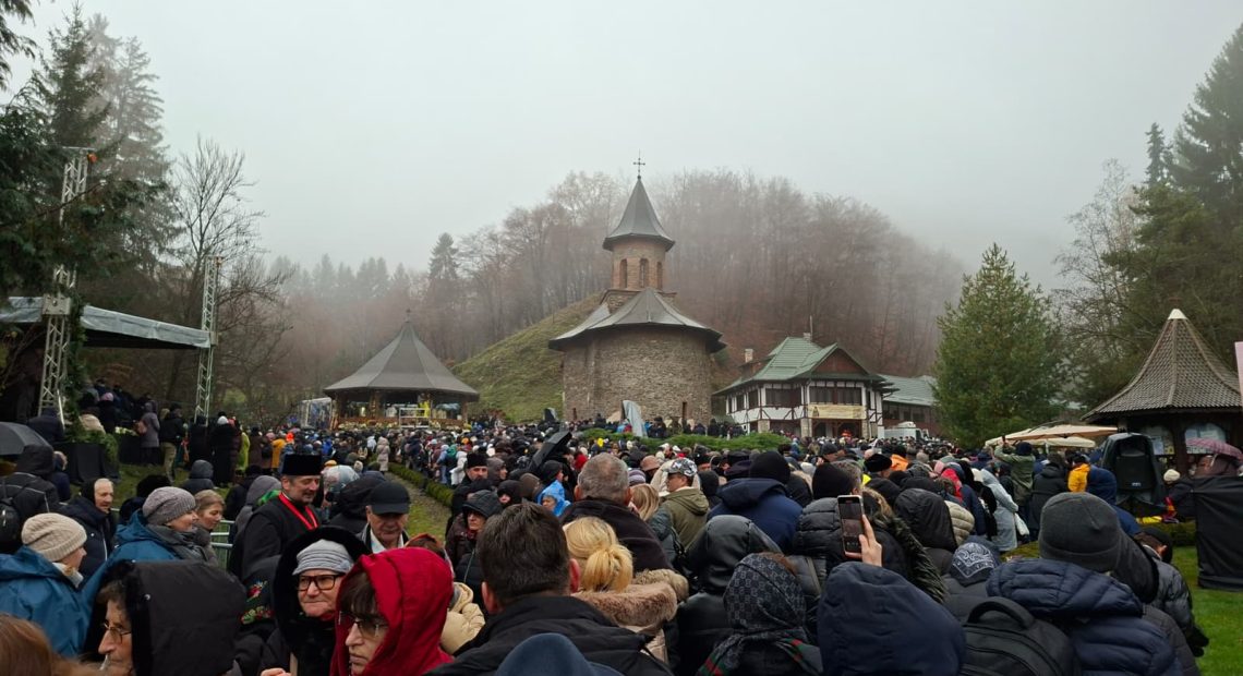 Canonizare Arsenie Boca - Programul slujbelor de la Mănăstirea Prislop