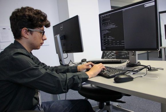 Angajări Alba - Două posturi vacante scoase la concurs: Arhivist debutant și informatician III