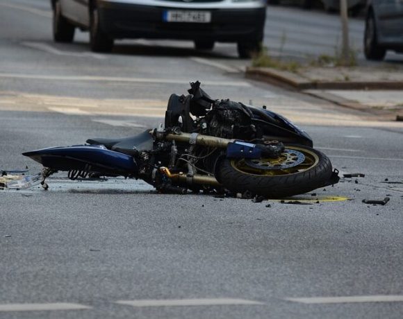 Pieton acroșat de un moped la Prundu Bârgăului. Intervenție SMURD la fața locului