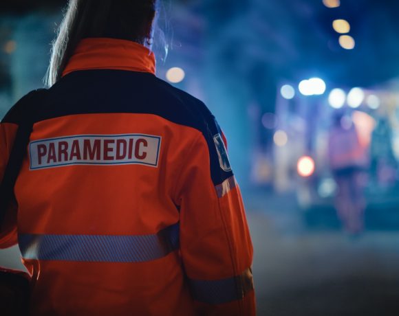 Tragedie la o școală: O elevă de 12 ani moare după ce a fost obligată să facă 100 de genuflexiuni ca pedeapsă