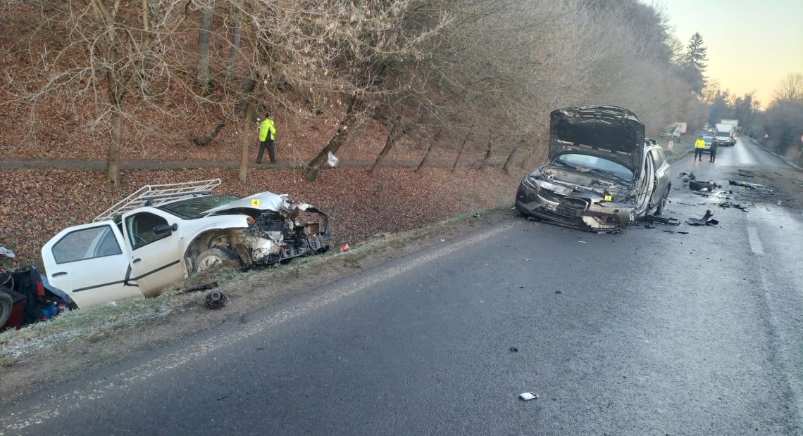 Accident grav pe DN 13A, la ieșire din Odorheiu Secuiesc: Șapte persoane transportate la spital, trafic blocat