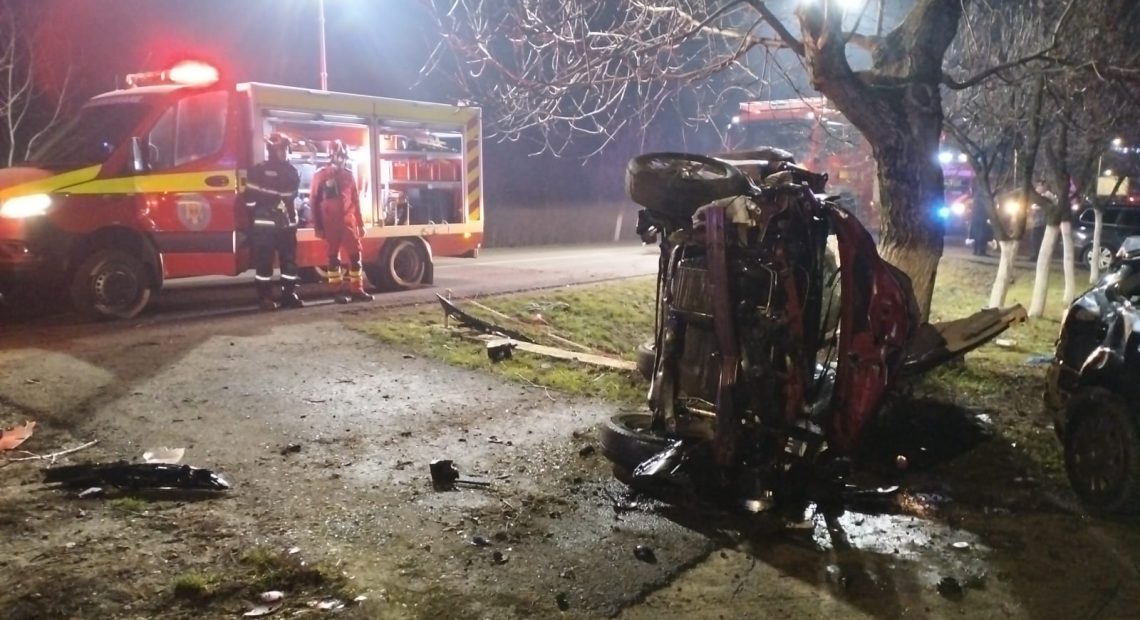 Accident rutier mortal în Călugăreni: Două autoturisme implicate, unul răsturnat. O persoană a decedat