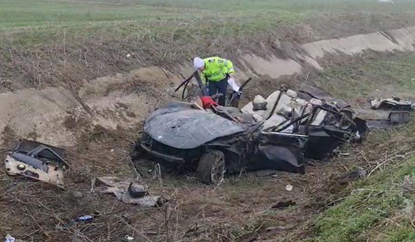 Accident rutier la Rusu Bârgăului: Autoturism răsturnat în șanț într-un moment de nebunie spontană