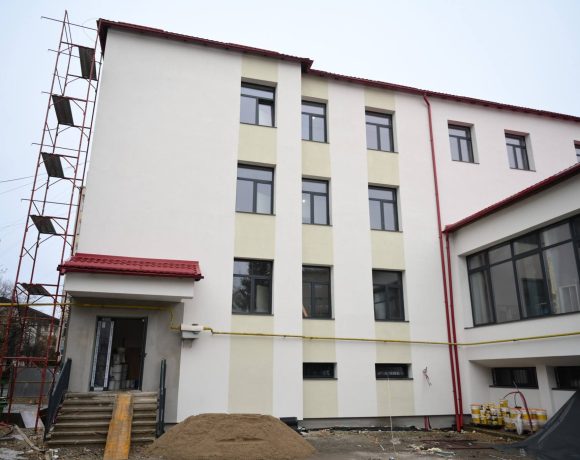 Primarul Doru Dăncuș: Elevii de la „Emil Racoviță” Baia Mare revin după vacanță într-un corp de școală complet modernizat