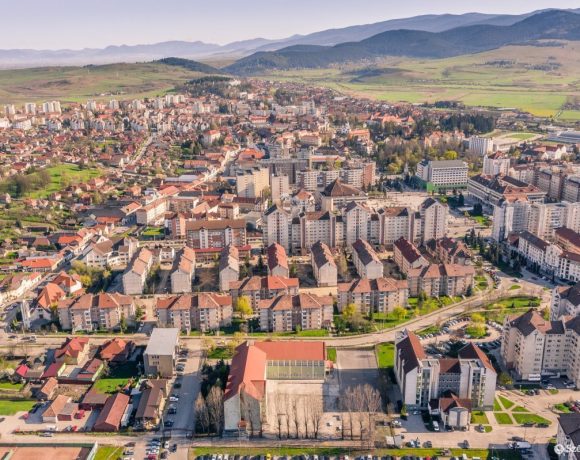 Vești bune pentru Miercurea-Ciuc, Szécseny și Ciba! Se fac lucrări pentru introducerea apei și stația de epurare