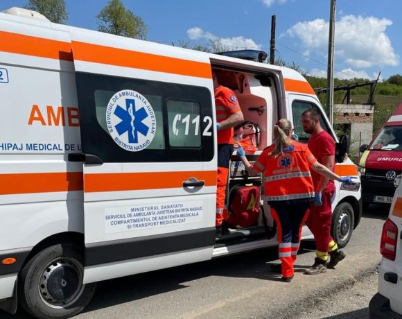 Fetiță de un an din Bistrița-Năsăud, salvată în ultimul moment după ce s-a înecat cu o alună